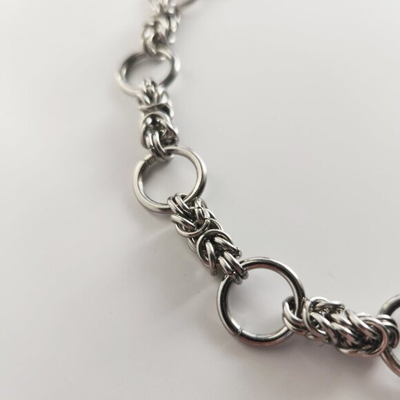 Vintage gothic chainmaille hoop silver choker necklace ✦ chunky chain necklace ✦ - Picture 8 of 8